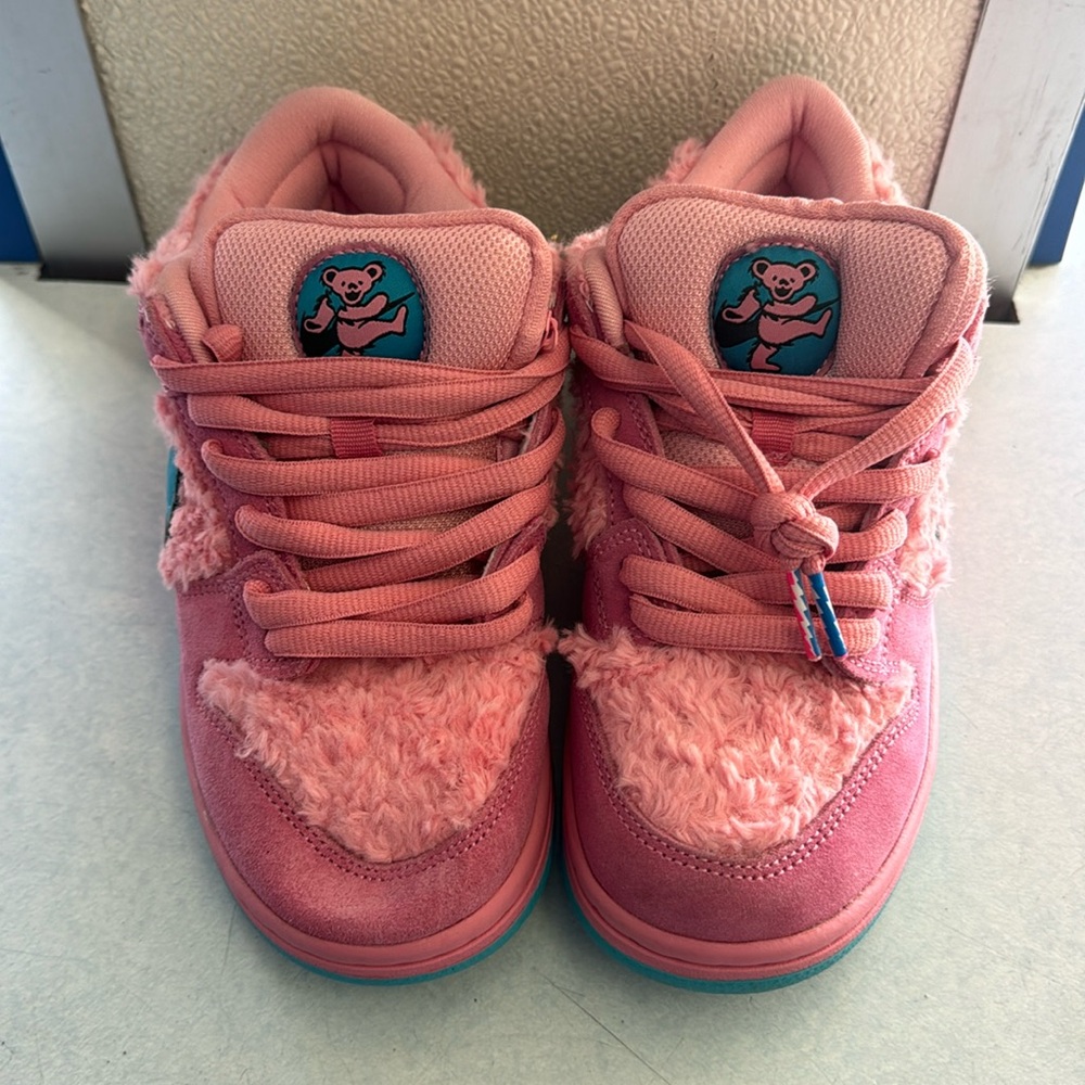 Grateful Dead 6.5 women Nike pink dunks